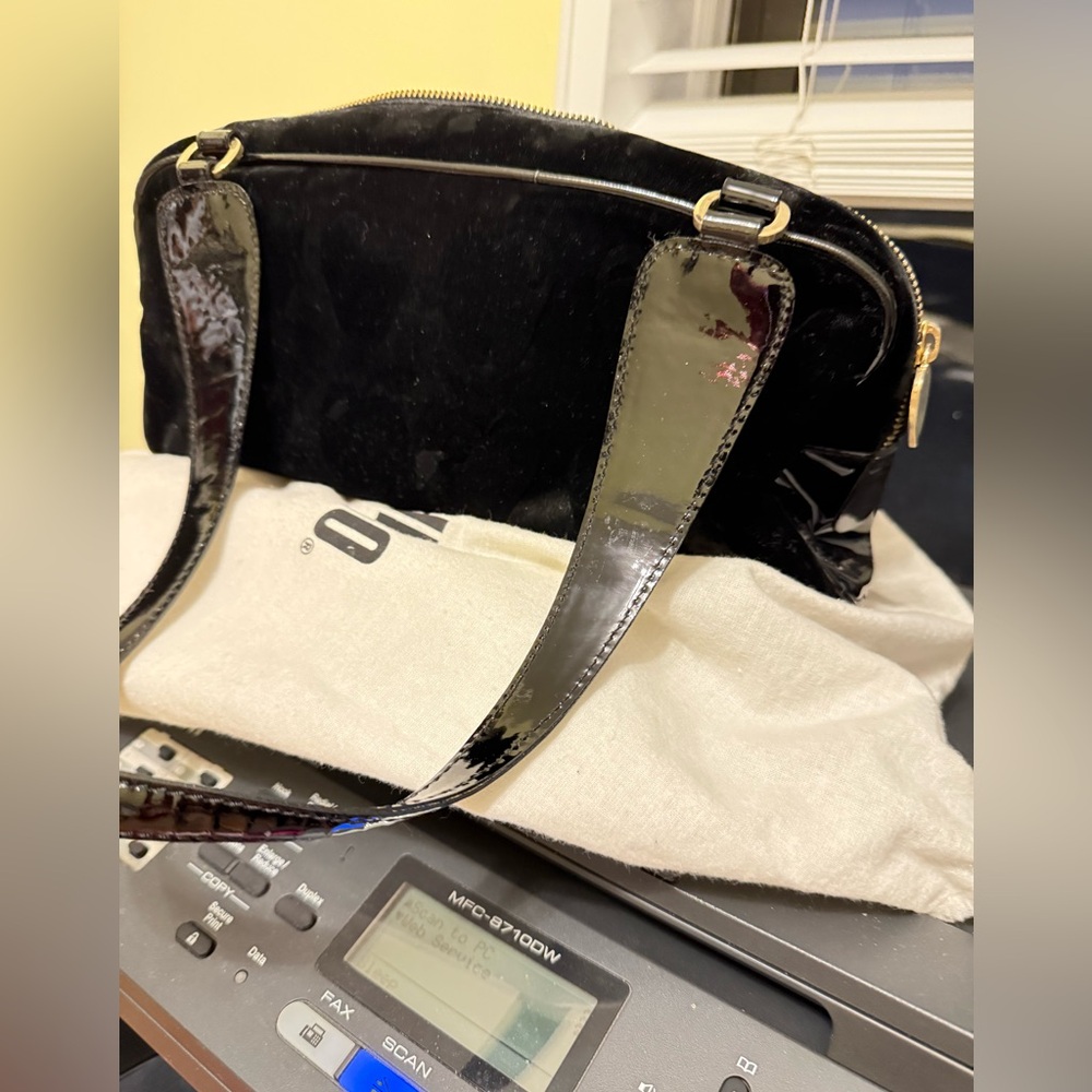 Moschino Black Velvet Embossed Apples With Patent Leather Straps Bag - Picture 4 of 15